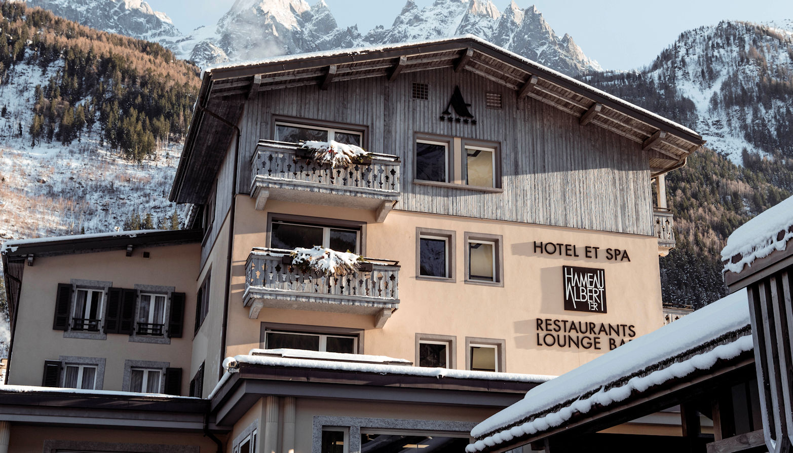 Hotel in Winter